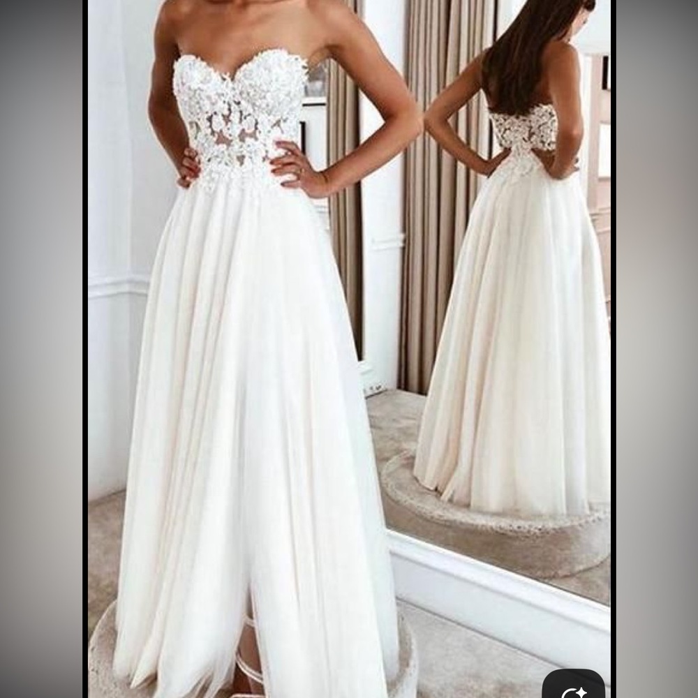 Strapless Elegant White Lace Wedding Dress
